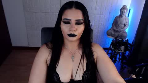 Snapshot of emili_evans_ chatting on February 6, 8:56 pm POWERFULL GODDESS EMILI online show from February 6, 8:56 pm