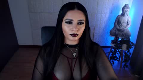 Snapshot of emili_evans_ chatting on February 22, 4:37 pm POWERFULL GODDESS EMILI online show from February 22, 4:37 pm