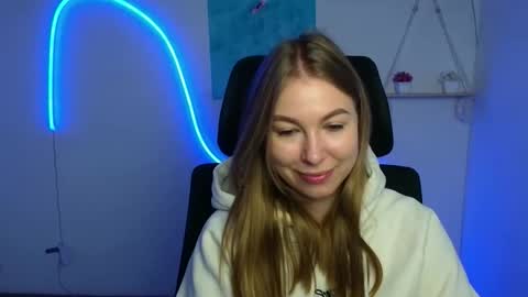 Emilia online show from October 24, 5:36 am