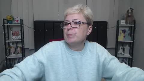 EmiliaGree online show from October 10, 5:34 am