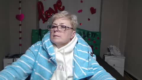 EmiliaGree online show from February 4, 7:06 pm