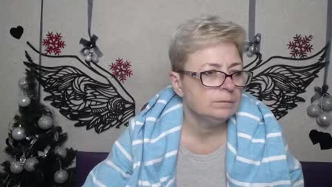 EmiliaGree online show from January 7, 6:33 pm