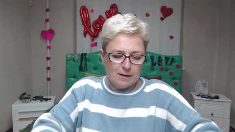 EmiliaGree online show from October 1, 6:46 pm