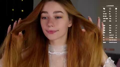 Snapshot of emiliaheather chatting on October 17, 12:47 am Tessa online show from October 17, 12:47 am