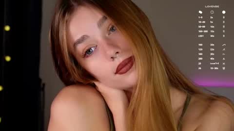 Snapshot of emiliaheather chatting on October 3, 10:53 am Tessa online show from October 3, 10:53 am