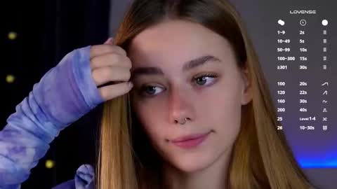 Snapshot of emiliaheather chatting on September 26, 10:57 am Tessa online show from September 26, 10:57 am