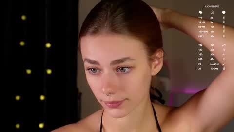 Snapshot of emiliaheather chatting on October 4, 12:11 pm Tessa online show from October 4, 12:11 pm
