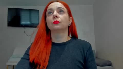 Emiliana online show from April 21, 10:44 am