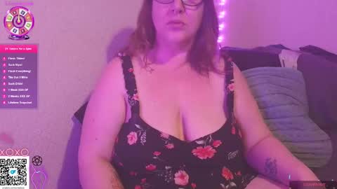 emilie foxx online show from December 7, 2:53 am