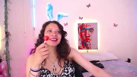 Emili Russo online show from October 27, 8:58 pm