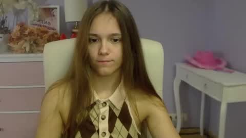 Snapshot of emilly_lust99 chatting on March 12, 7:57 am Emilly online show from March 12, 7:57 am