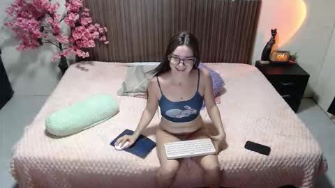 Emilly  online show from March 4, 2:56 pm