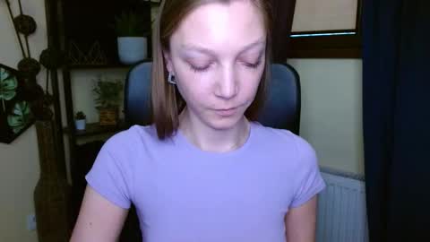 Emilly online show from February 26, 1:21 pm