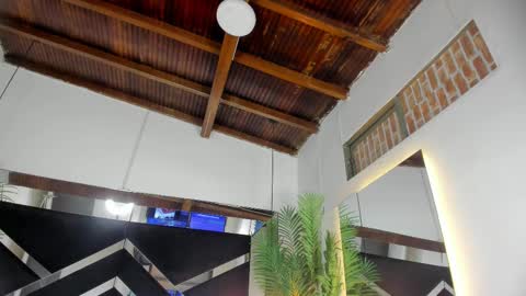 Emily  online show from November 18, 10:49 am