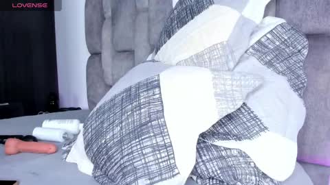 Emily online show from April 14, 10:59 am