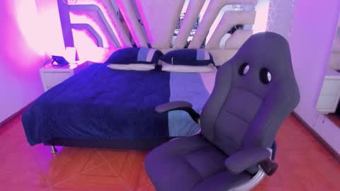 Emily online show from September 13, 11:18 am