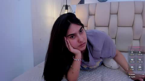 emily fox 3 online show from April 29, 10:59 pm