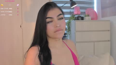 EmilyKenner  Independent model  online show from October 19, 12:40 pm