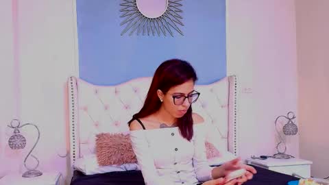 Emily online show from February 16, 11:04 pm