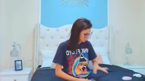 Emily online show from September 24, 9:47 pm