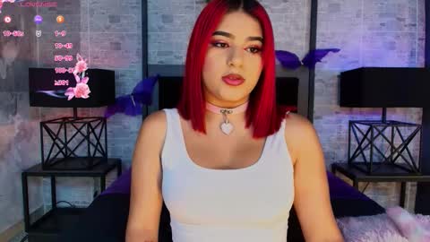 Snapshot of emily_morganxx chatting on October 15, 7:27 pm Emily morgan online show from October 15, 7:27 pm