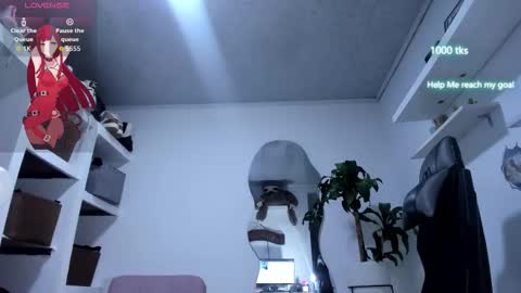 emily_palmeer online show from September 12, 10:56 am