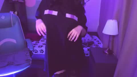 Emily online show from February 28, 5:51 am