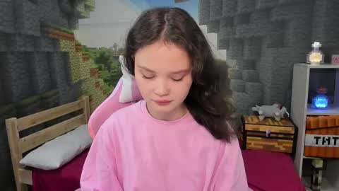 Emilyhaves online show from October 20, 8:12 pm