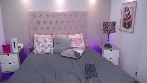 EMILY  online show from November 23, 5:10 am