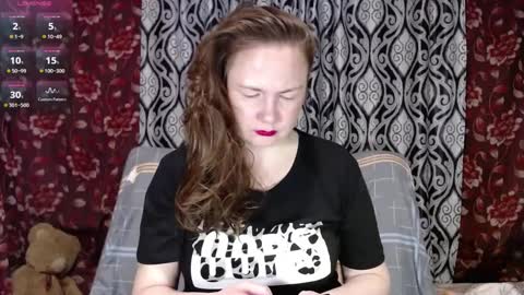 EmilyDoth online show from December 28, 3:04 am