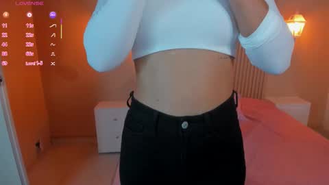 EMILY online show from October 4, 7:29 pm