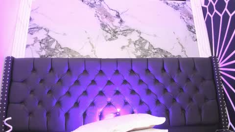 Emily online show from February 13, 6:04 am