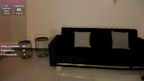 Emily online show from November 8, 5:01 am