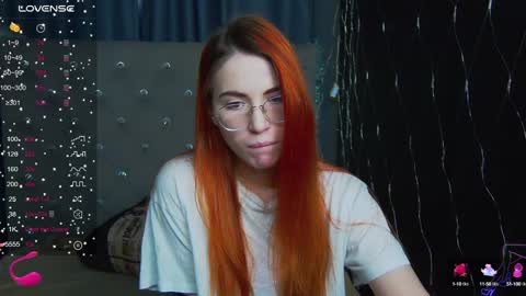 Snapshot of emilykents chatting on January 15, 2:06 am EmilyKents online show from January 15, 2:06 am