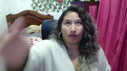 Emily Cortez online show from January 4, 3:40 am