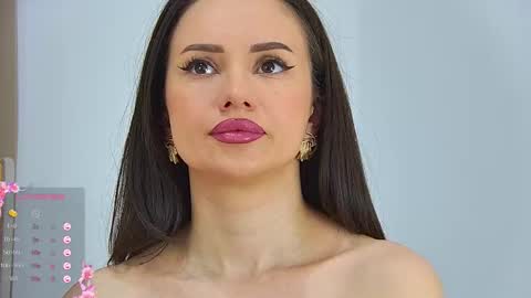 emilynovaa1 online show from February 15, 7:35 pm