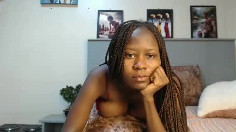 Snapshot of emilyposha chatting on January 28, 7:00 pm Emilly online show from January 28, 7:00 pm