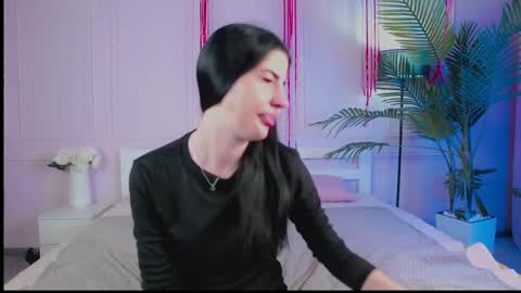 Emily online show from June 2, 10:00 pm