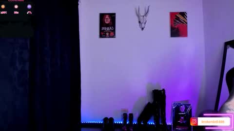  Emily Support me to have 100 likes plx online show from November 9, 9:00 pm