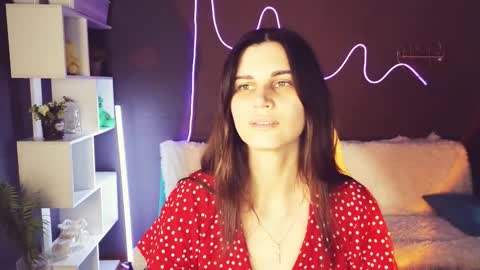 Snapshot of emilytucker chatting on October 18, 1:41 am Emily online show from October 18, 1:41 am