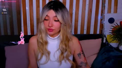 Emily online show from February 25, 1:48 am