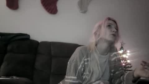 emilywarren296 online show from November 16, 2:46 am