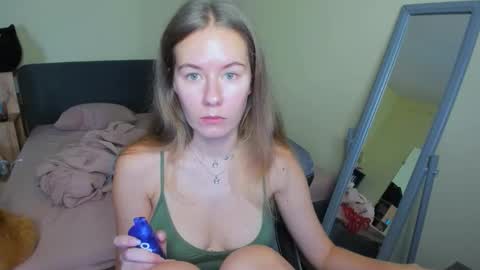 Emily online show from September 16, 11:07 am