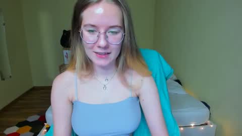 Emily online show from February 18, 5:33 pm