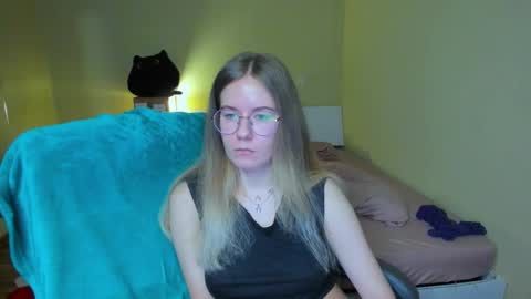 Emily online show from February 22, 5:53 pm