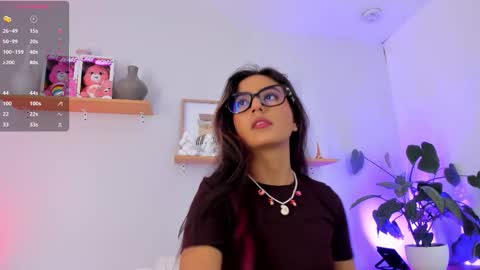 Emily Bank online show from October 22, 8:03 pm