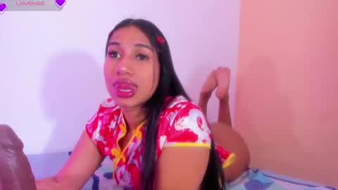 emilyy_walker online show from February 14, 1:13 pm