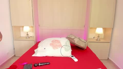 Emily online show from November 1, 8:02 pm