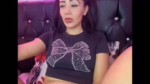 L i a    time online 7am - 1pm Gtm-5  online show from March 5, 11:00 pm