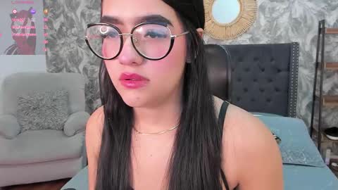 emma  online show from October 11, 1:14 pm